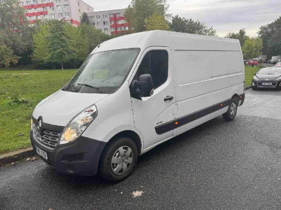 Renault Master Maxi L3H2 – velká dodávka k pronájmu v Praze