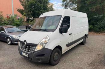 Renault Master střední dodávka L2H2 – přední pohled